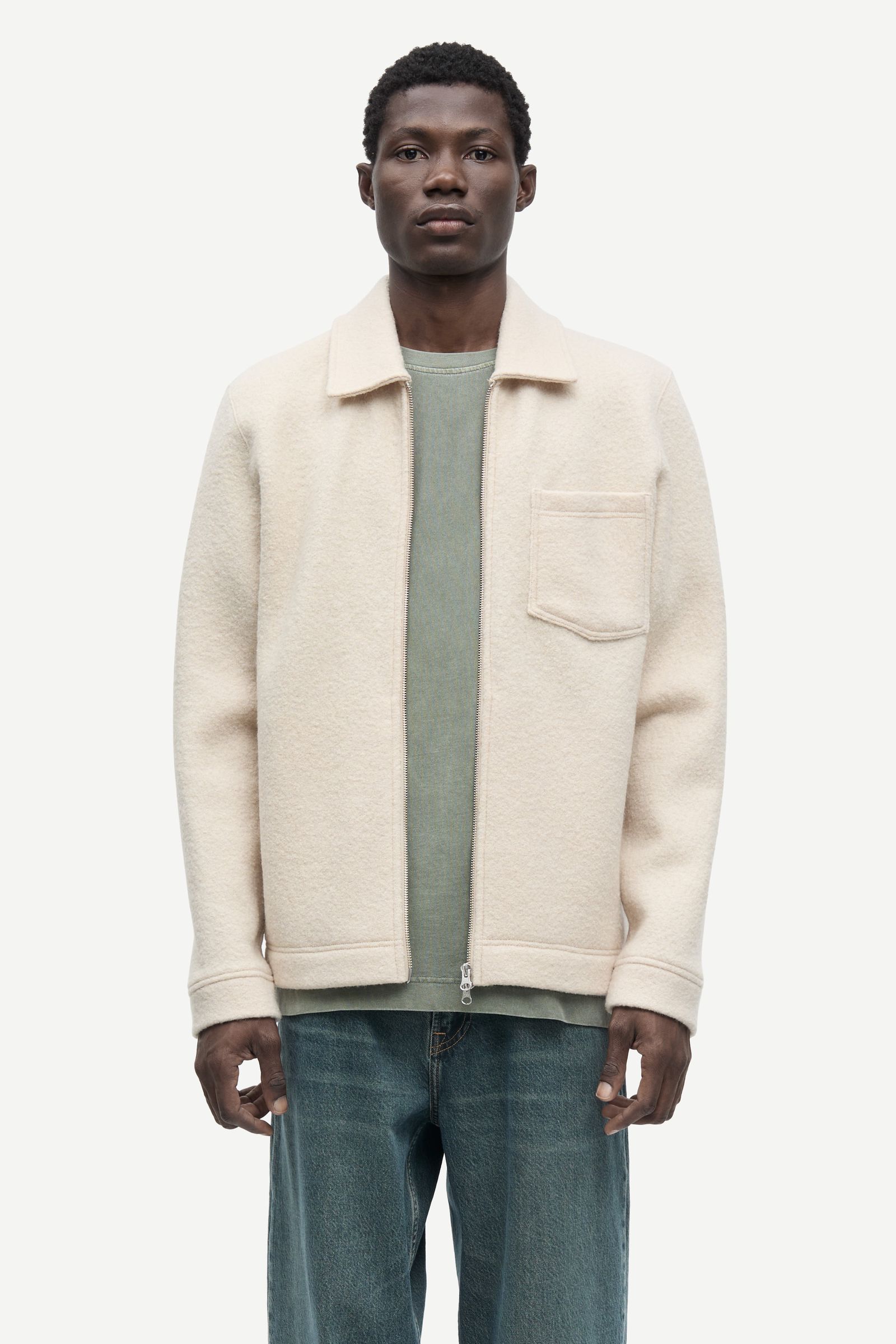 15068_M22400082-130401TPX-01-