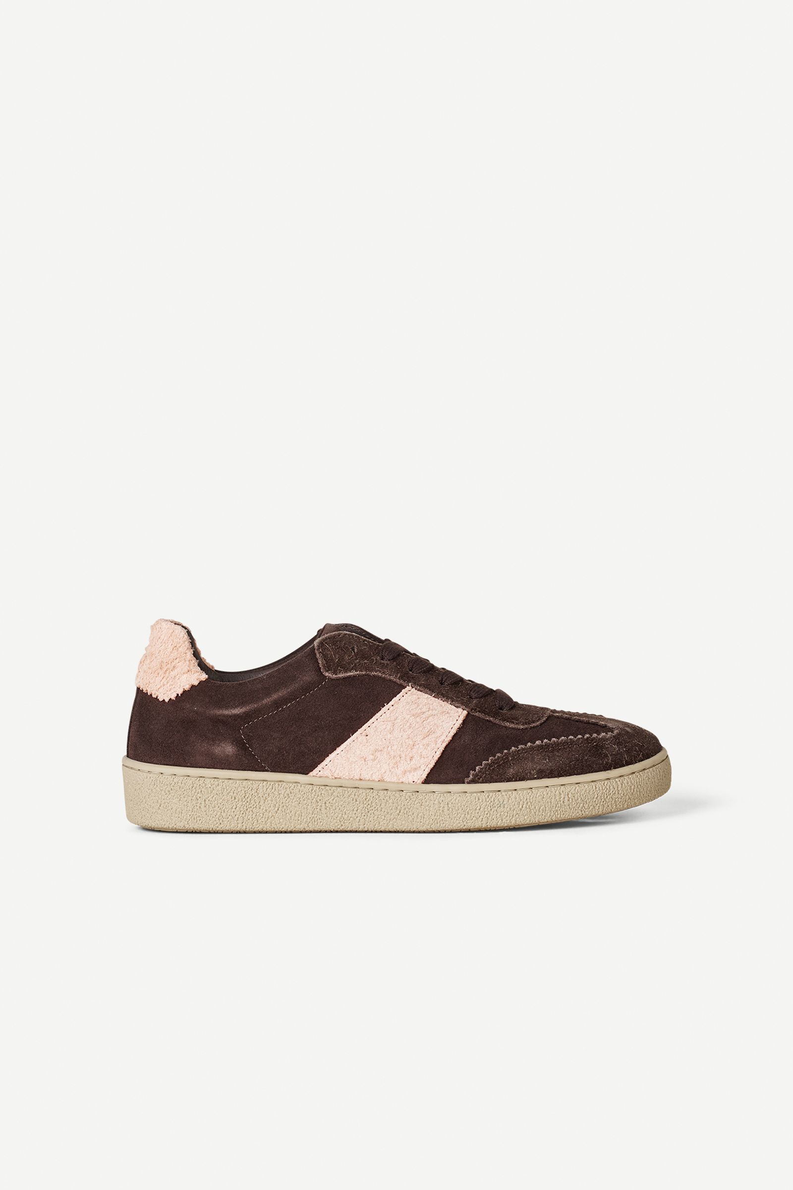SHOEHI ■ Flory Calfskin Suede Sneakers Sanoa sneakers 6724 Black Coffee | Samsøe Samsøe®