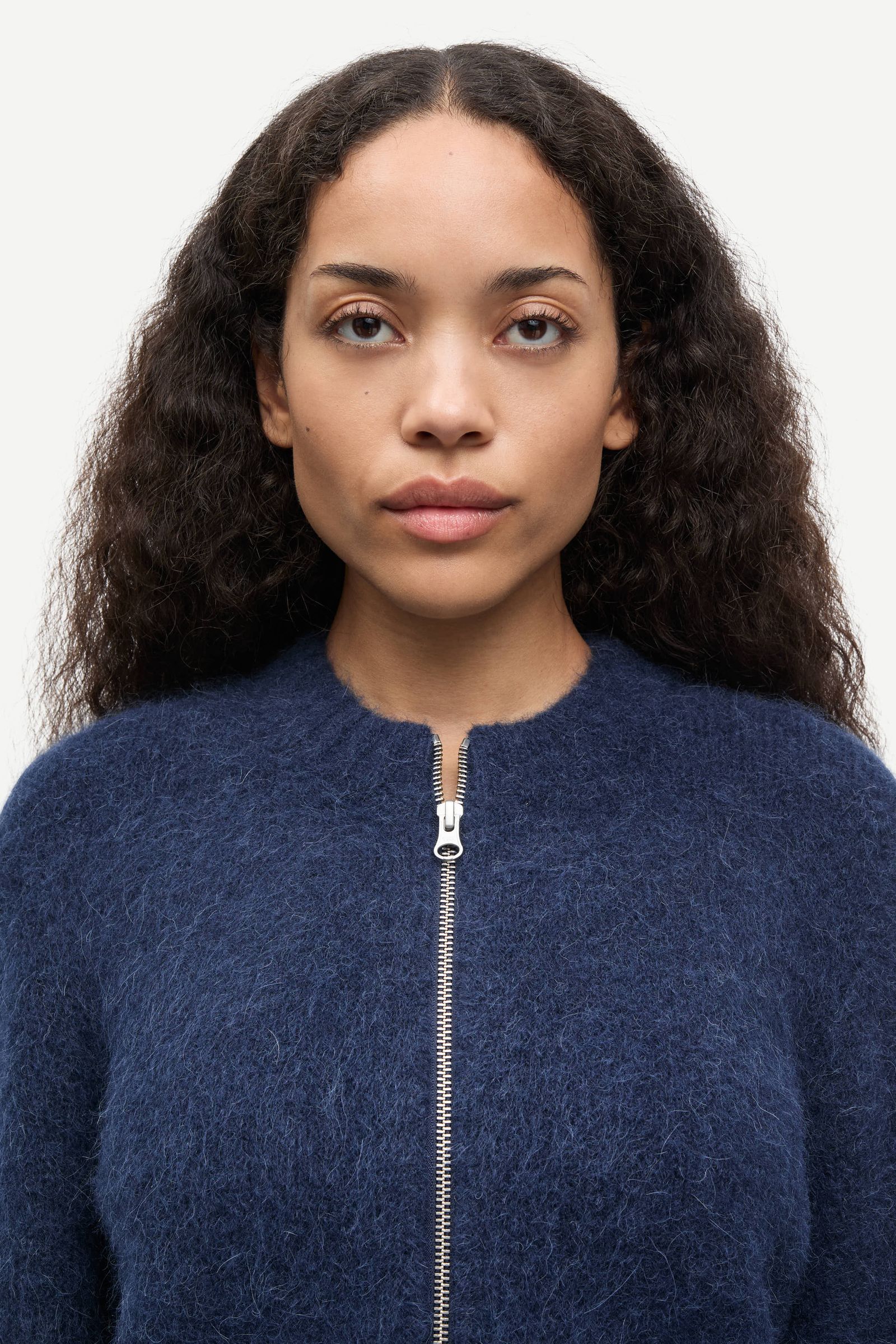 21487_F25400146-194011TCX-02-