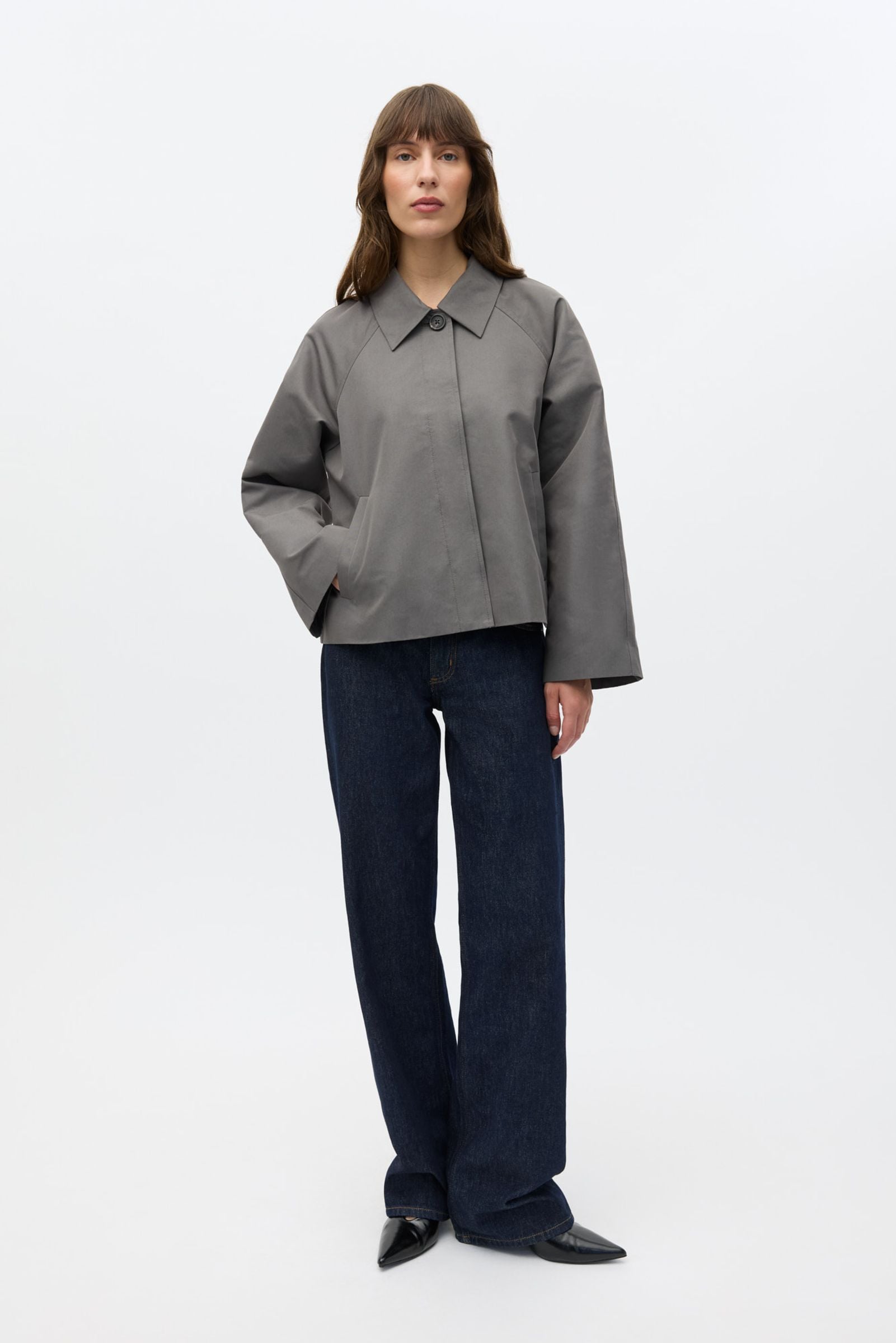 ENSENECA SHORT JACKET 6988 Smoked Pearl | Envii®
