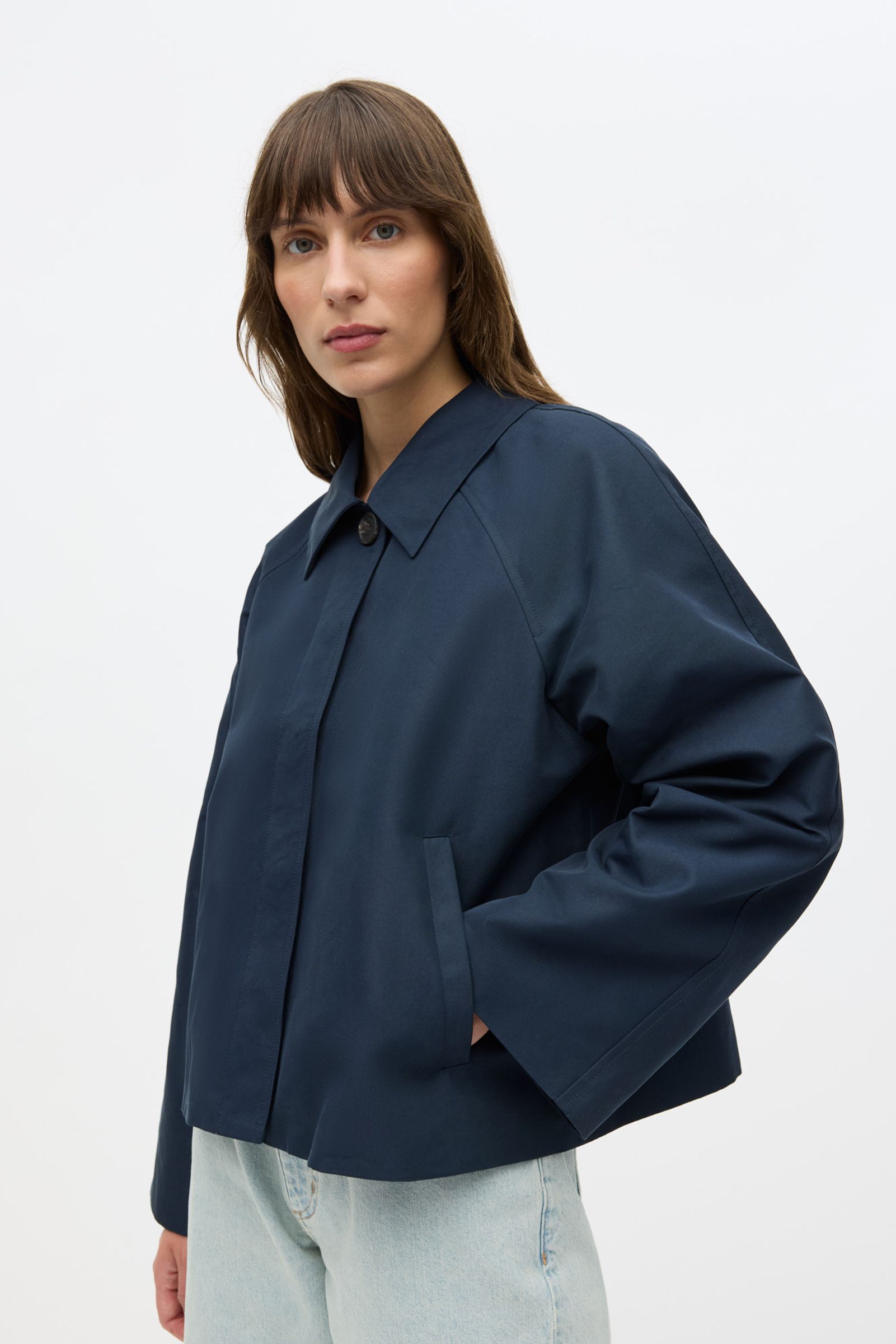 ENSENECA SHORT JACKET 6988 Navy Blazer | Envii®