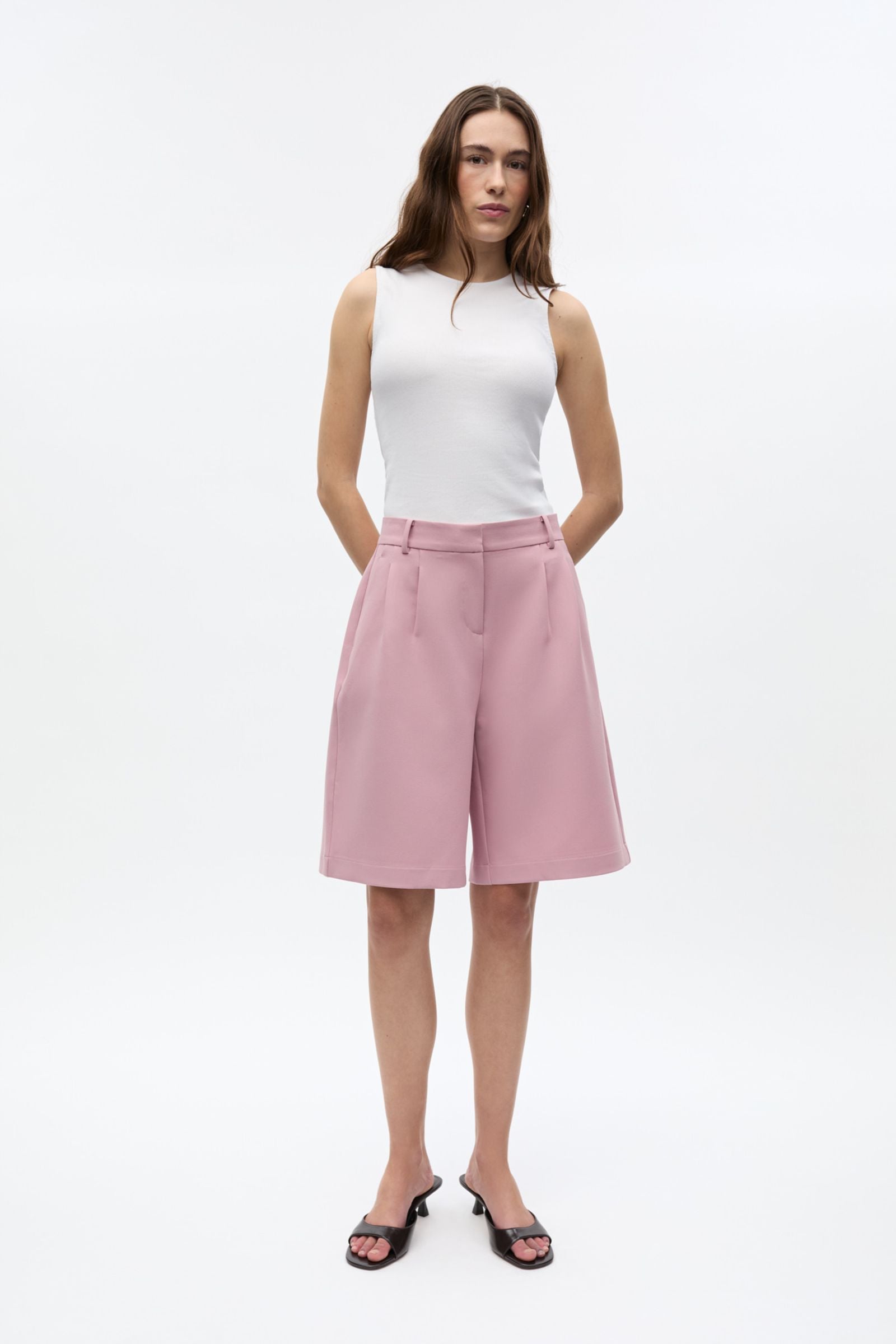 Endore Shorts